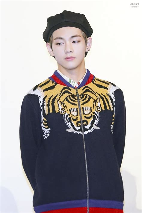 gucci invites kim taehyung|taehyung Gucci earring.